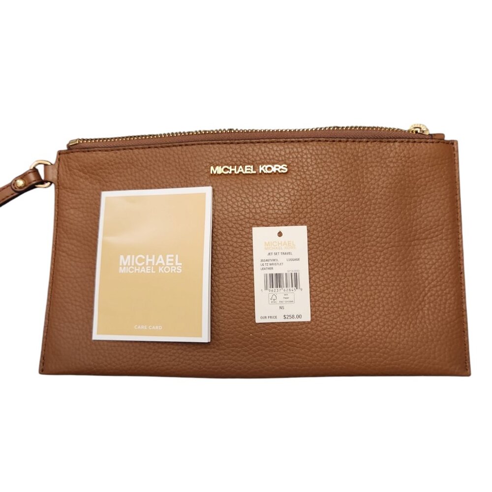 Michael Kors NWT inside Set Travel Pebbled Leather Large Top Zip Wristlet - Picture 4 of 12